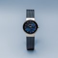 Reloj azul de cuarzo para mujer con cristales Colección Primavera-Verano Bering